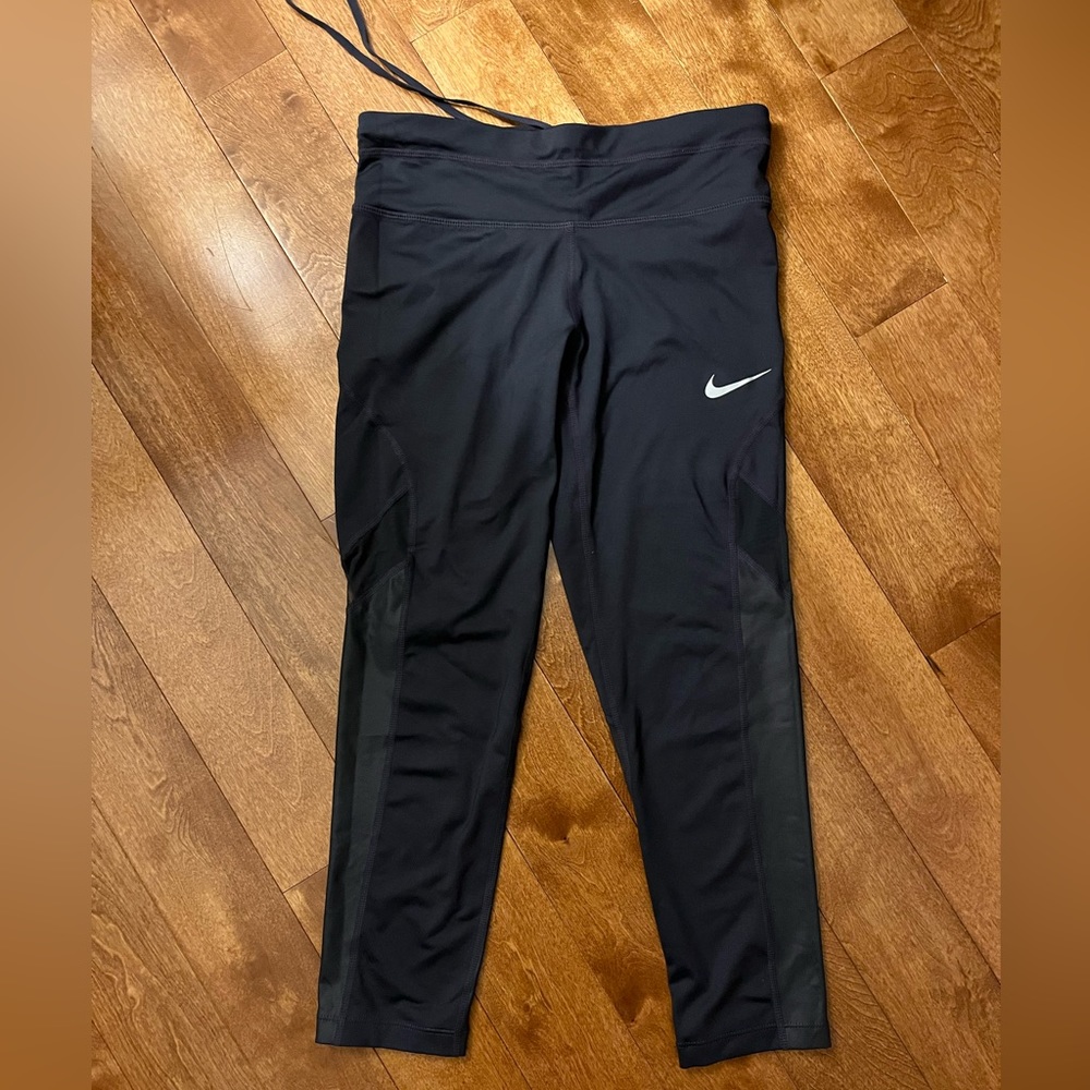 Nike cropped leggings